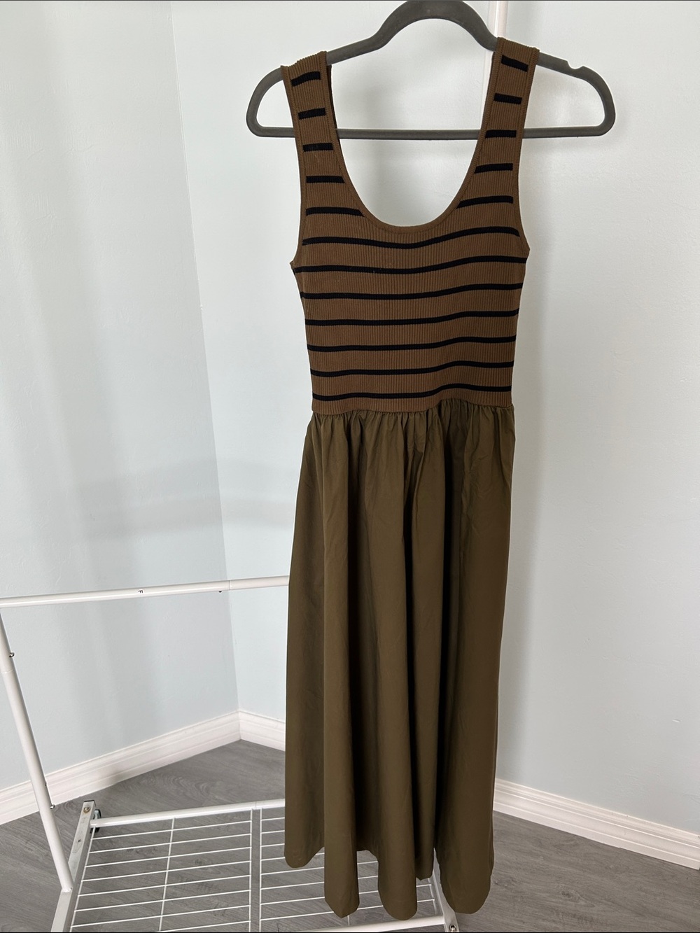 Moon River Brown Striped Sleeveless Maxi Dress